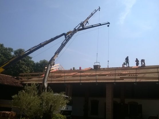Rimozione e rifacimento copertura di Cascinale