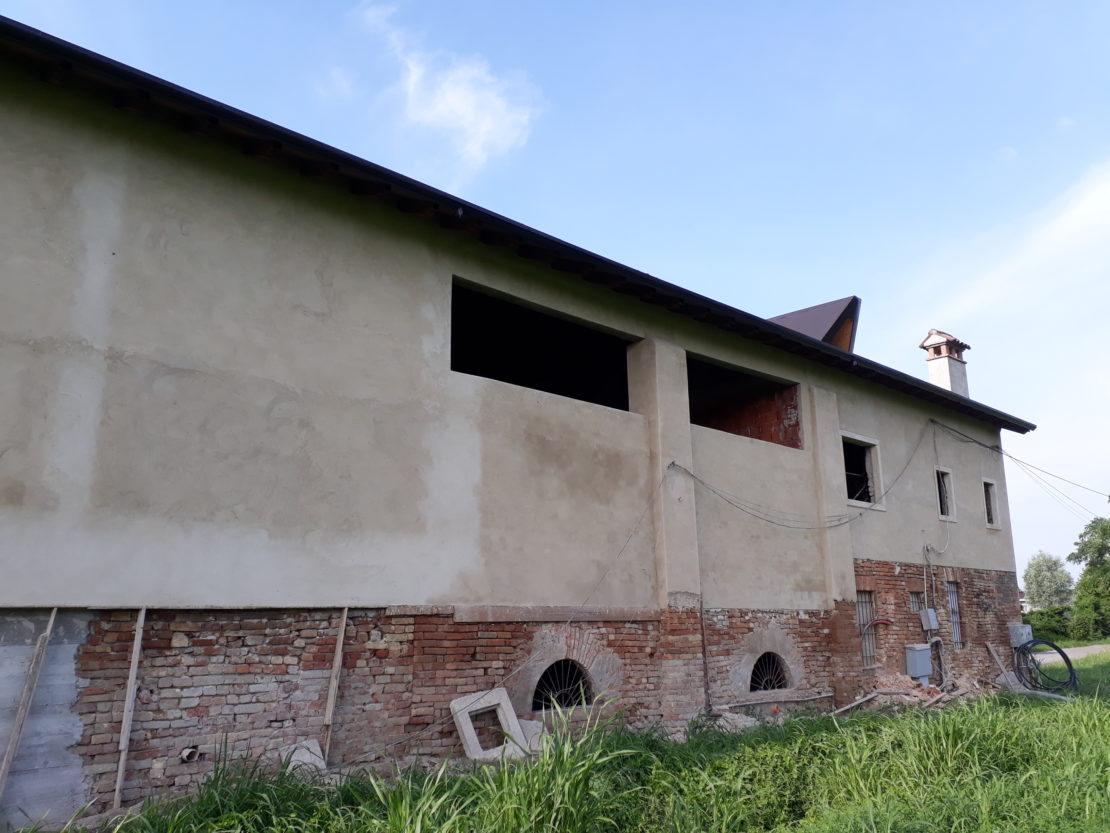 RISTRUTTURAZIONE CASCINALE